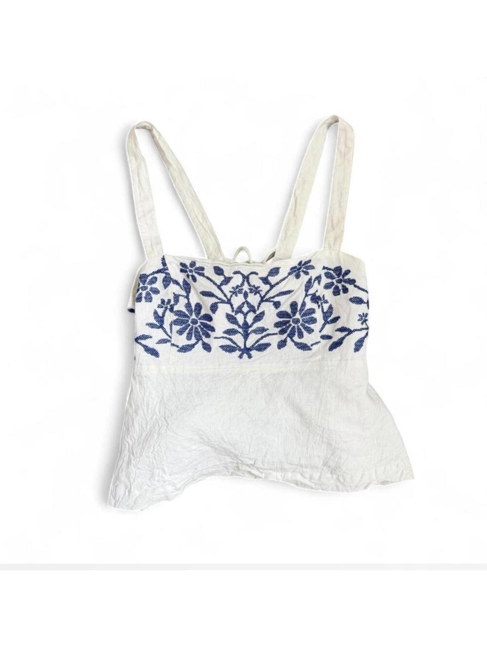 Forever 21 white embroided crop top size large